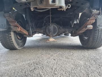 Ponte posteriore MITSUBISHI L200 4X4 2477cc TD del