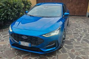 ford focus 1.0 ecoboost hybrid  ST-LINE X