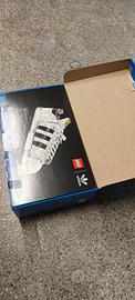 LEGO 10282 Adidas Originals Superstar. 