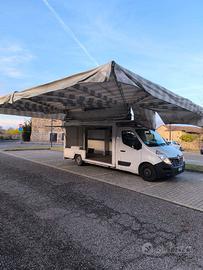 Furgone attrezzato per commercio ambulante