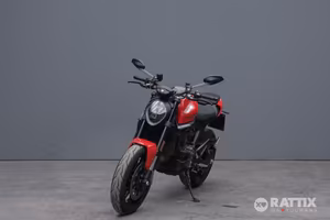 DUCATI Monster 937