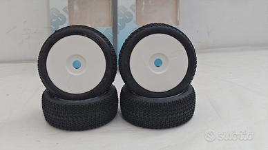 4x GOMME SET CERCHI BUGGY 1:8 RC "SGRIGUA"