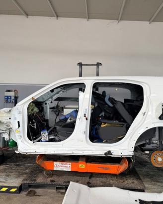 Scocca per taglio lamierato OPEL FRONTERA dal 2024