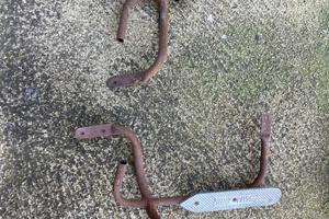 Pedane laterali per vespa pavoni