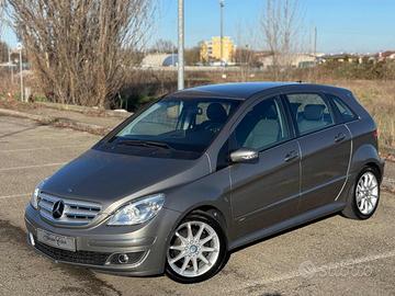 MERCEDES-BENZ B 200 CDI Sport “UNIPROPRIETARIO”