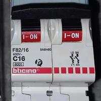 Interruttore Magnetotermico Modulare C16 400V