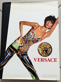 Libro Versace Signatures