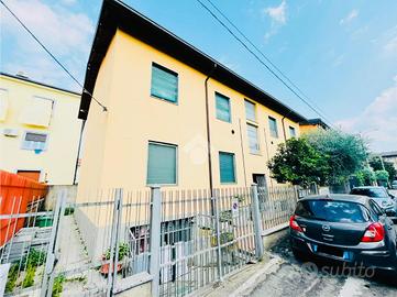 3 LOCALI A NOVA MILANESE