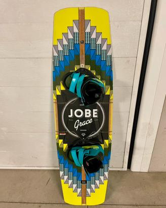 Tavola wakeboard JOBE con attacchi