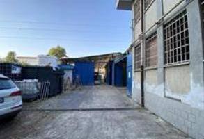 Immobile in asta di 487 m² con 5 locali a Cologno 