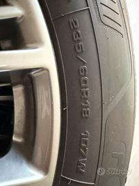 4 gomme con cerchi lega18 stelvio