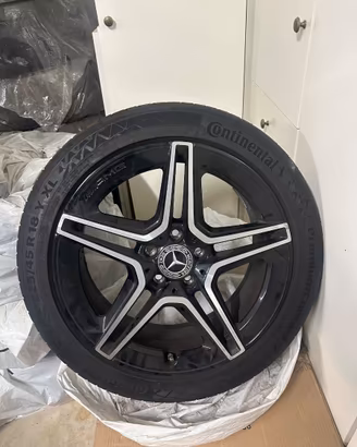 gomme estive e cerchi amg