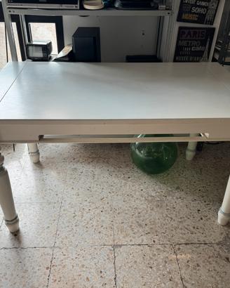 Tavolo in legno bisnco
