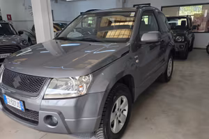 Suzuki Grand Vitara ADATTA A NEOPATENTATI