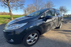 Ford Fiesta 1.4 5 porte Bz.- GPL Titanium