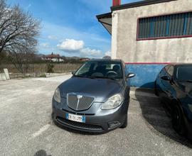 Lancia y 75 cavalli neopatentati ypsilon