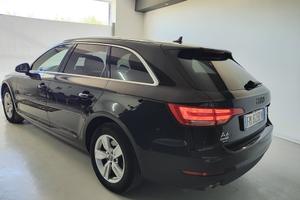 Audi A4 Avant 2.0 TDI 122 CV Sport automatica