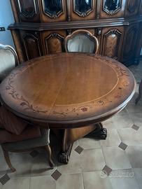 Salotto stile classico di legno pregiato