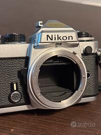 Nikon FE — corpo macchina reflex analogica 35mm