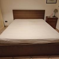 Struttura letto + materasso 
