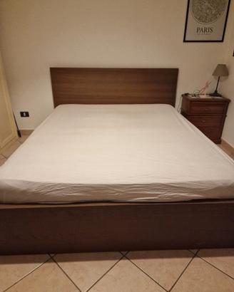 Struttura letto + materasso 
