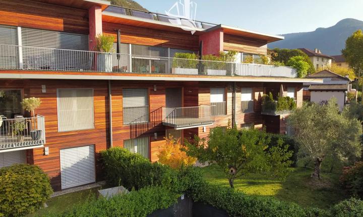 Gries/ San Maurizio: moderno quadrilocale con giar