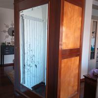 armadio antico restaurato in legno 