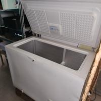 congelatore usato pochissimo 