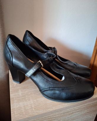 Scarpe nere donna con tacco n. 41