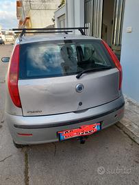 FIAT PUNTO CON GANCIO TRAINO 