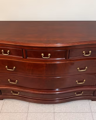 Set Comò e 2 comodini in legno stile classico