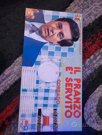 Gioco in scatola il piatto è servito