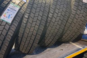Gomme 245.70 195r