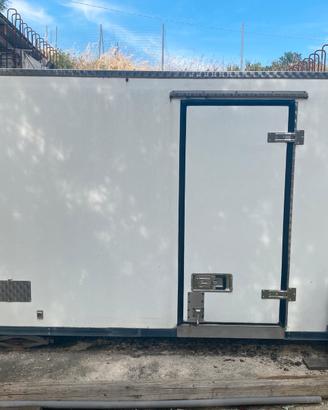 Container coibentato
