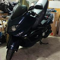Yamaha T max 500  2006 2700€