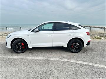 Q5 Sportback S-Line 204 mhev 12V quattro s-tronic