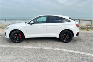 Q5 Sportback S-Line 204 mhev 12V quattro s-tronic