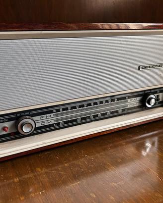Radio a valvole vintage Geloso