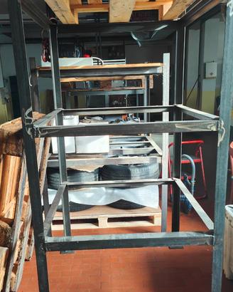 SCAFFALATURE IN FERRO