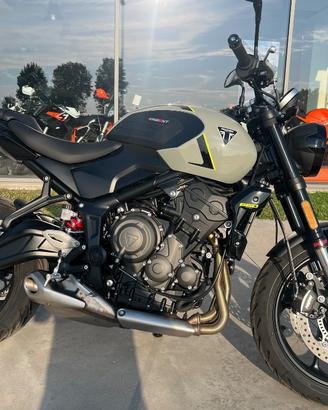 TRIUMPH Trident 660 Stone Gray