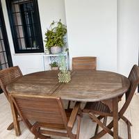 Tavolo legno e sedie