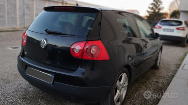 Golf V 1.9 TD allestimento GT