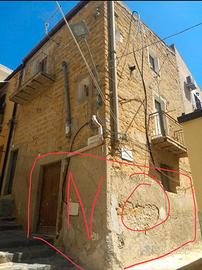 Casa indipendente su due piani in centro Agrigento