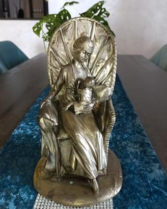 statua maternità 