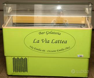 Vetrina gelato Isa 7 gusti