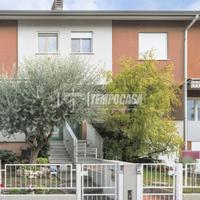 VILLA A SCHIERA CON CORTE PRIVATA A ZOLINO!!! RIF