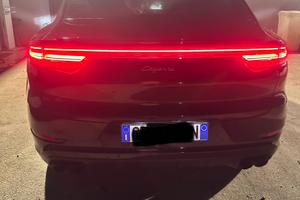 Porsche cayenne coupe’