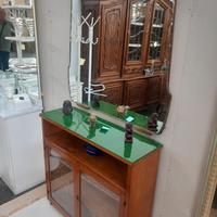 Mobiletto ingresso con specchiera