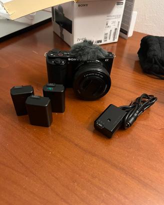 Sony Zv E10 vlogcam + kit ottico 18-40mm + accesso