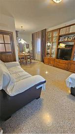 Villa di 178 m² con 5 locali e box auto a Cesena